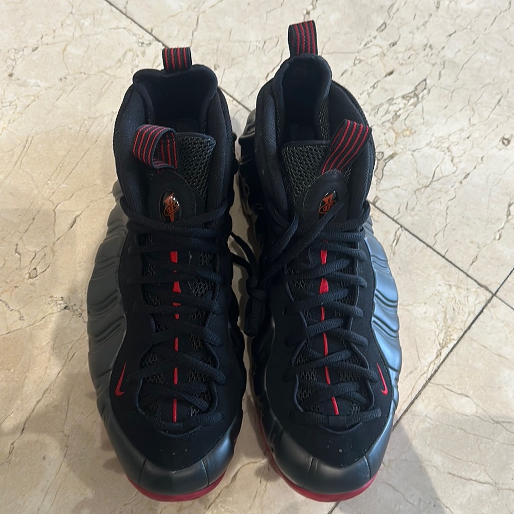 Owned by NBA phenom Amir Johnson these Brand New Foamposite’s need a new home.